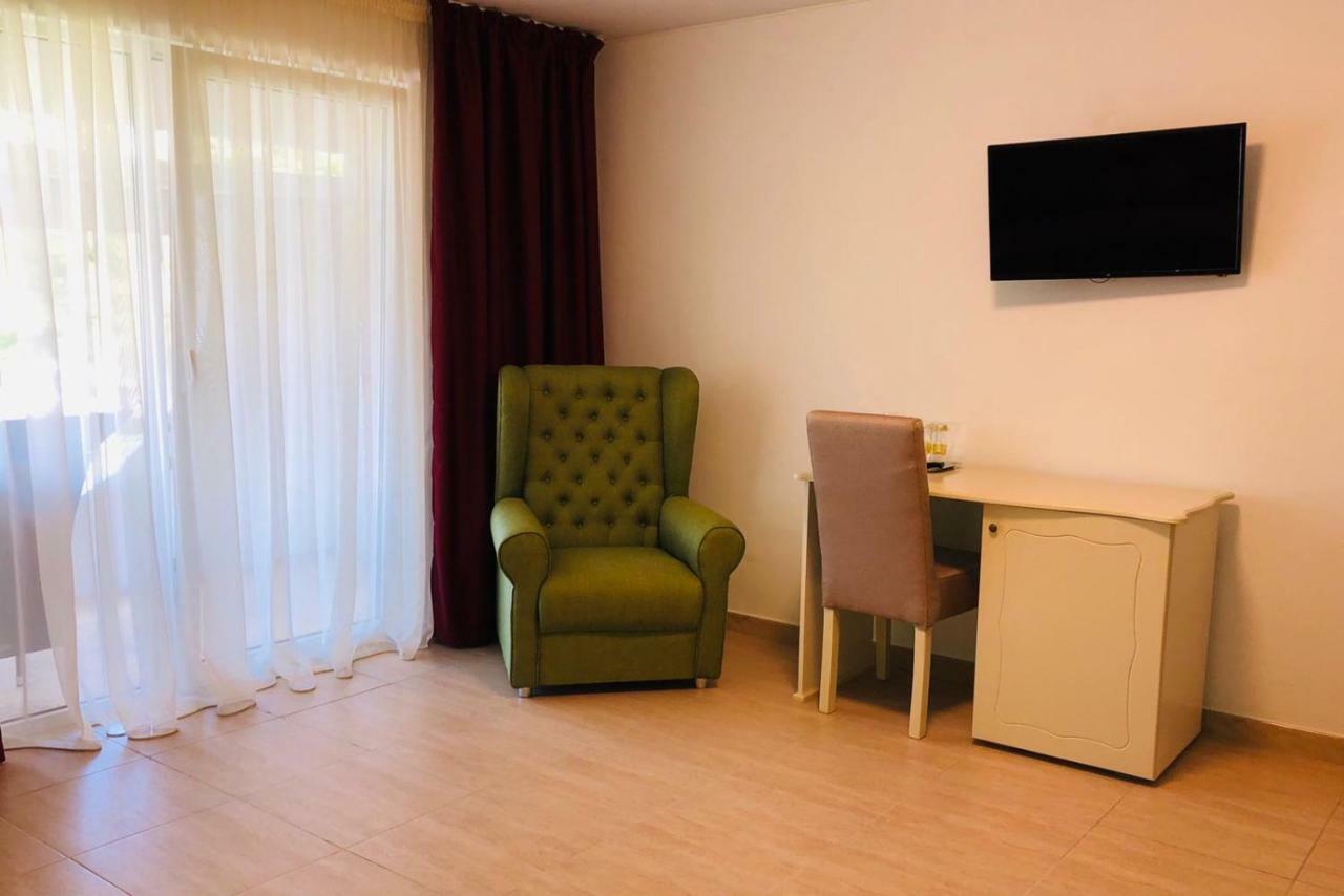 Academy Hotel Venus Dış mekan fotoğraf